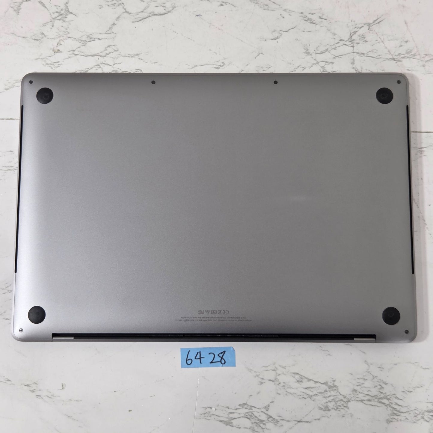 【1週間保証】MacBook Pro 15-inch 2018 / Core i9(2018) / 32GB / SSD1TB / Radeon Pro 560X 4GB / 充放電406回