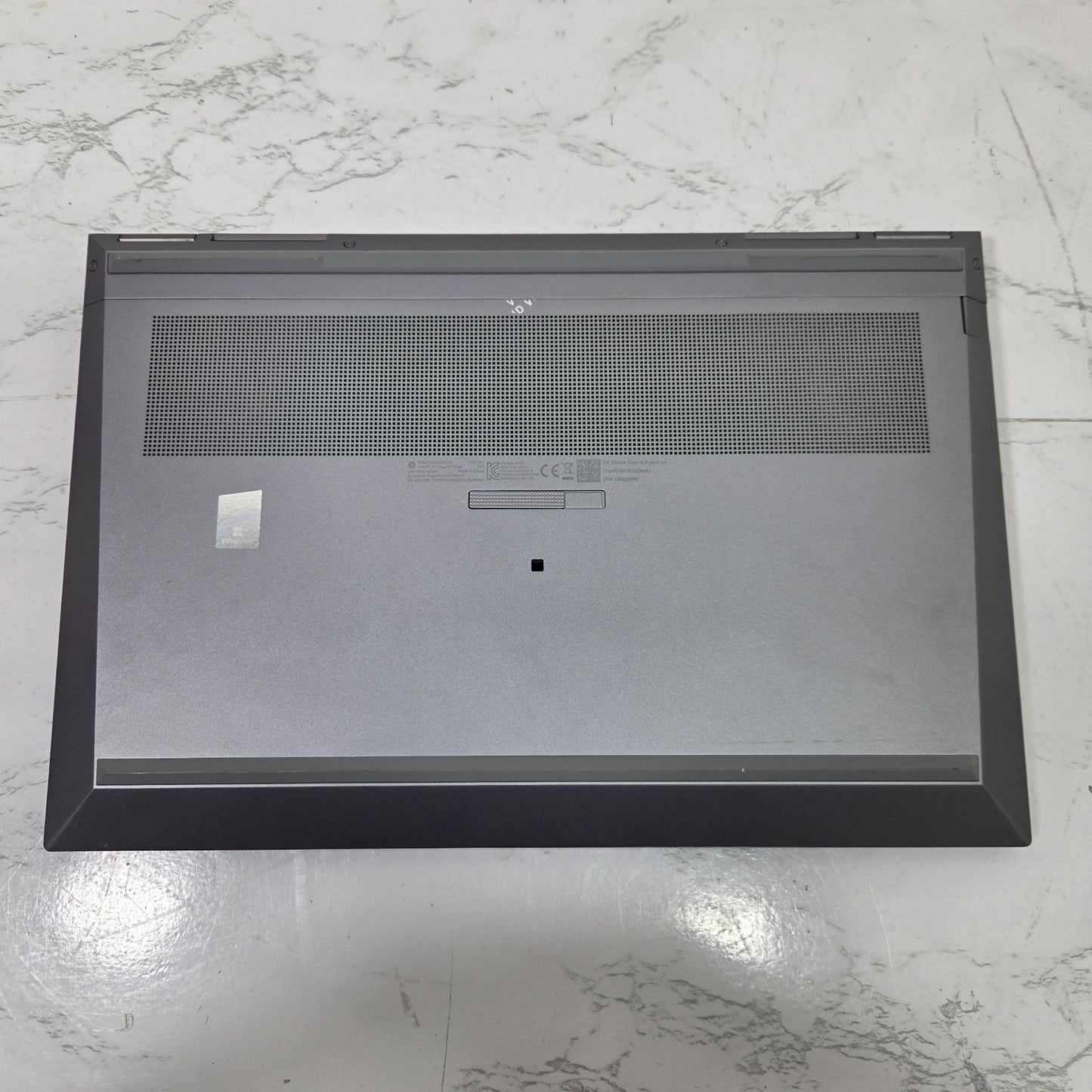 【良品】【1週間保証】HP ZBook 15 G8 / Core i7 11850H / 32GB / 1TB / A3000 / Win11 001355