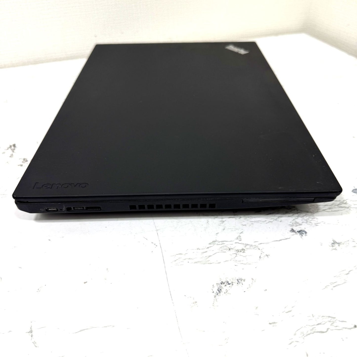 【良品】【1週間保証】Lenovo / Core i7 8550U / 8GB / 128GB / P500