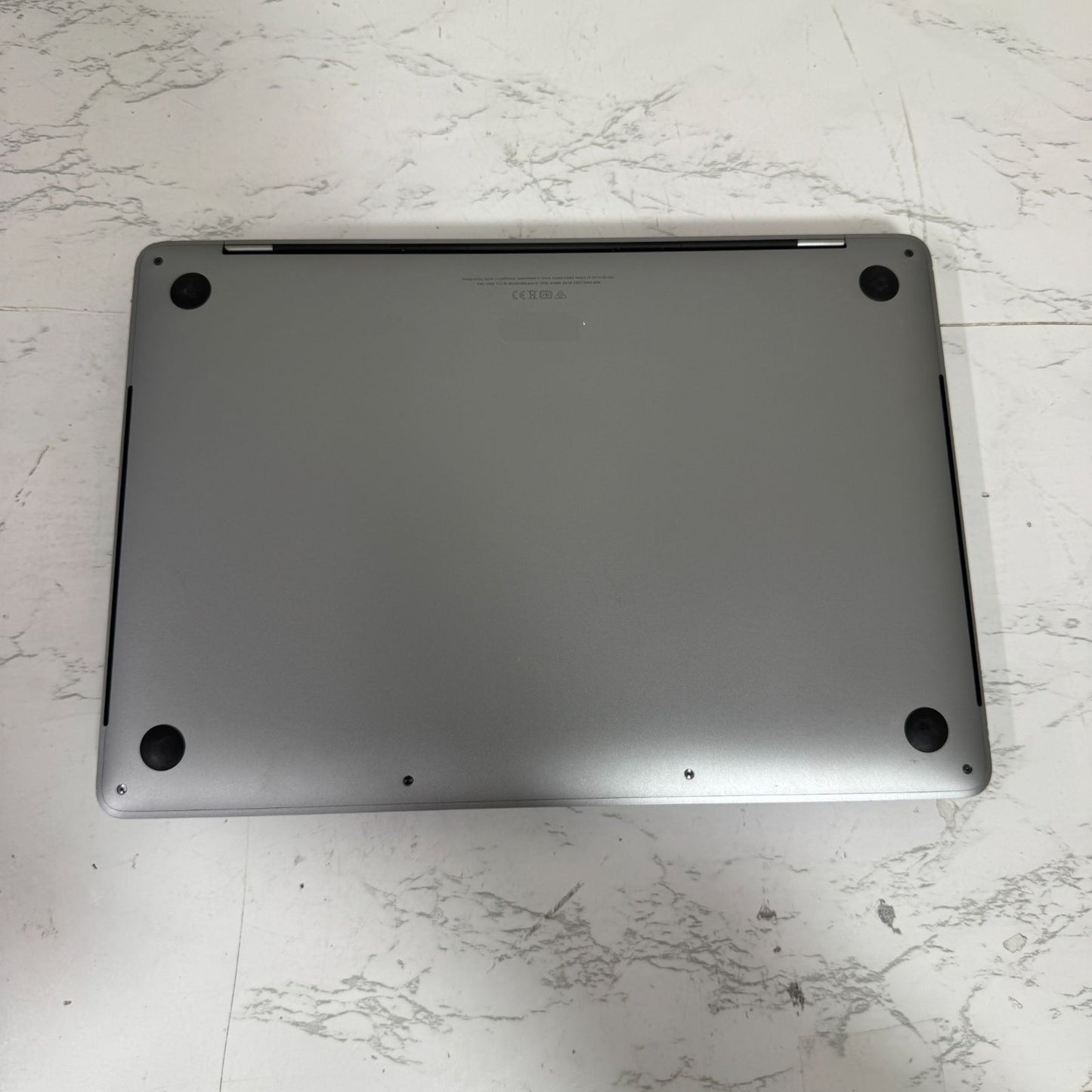 【傷あり】【1週間保証】MacBook Pro 13インチ / 2019 / Core i7 8569U / 16GB / 512GB 009078