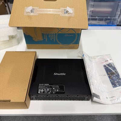 【美品】【初期不良1週間対応】Shuttle DS77U ベアボーン