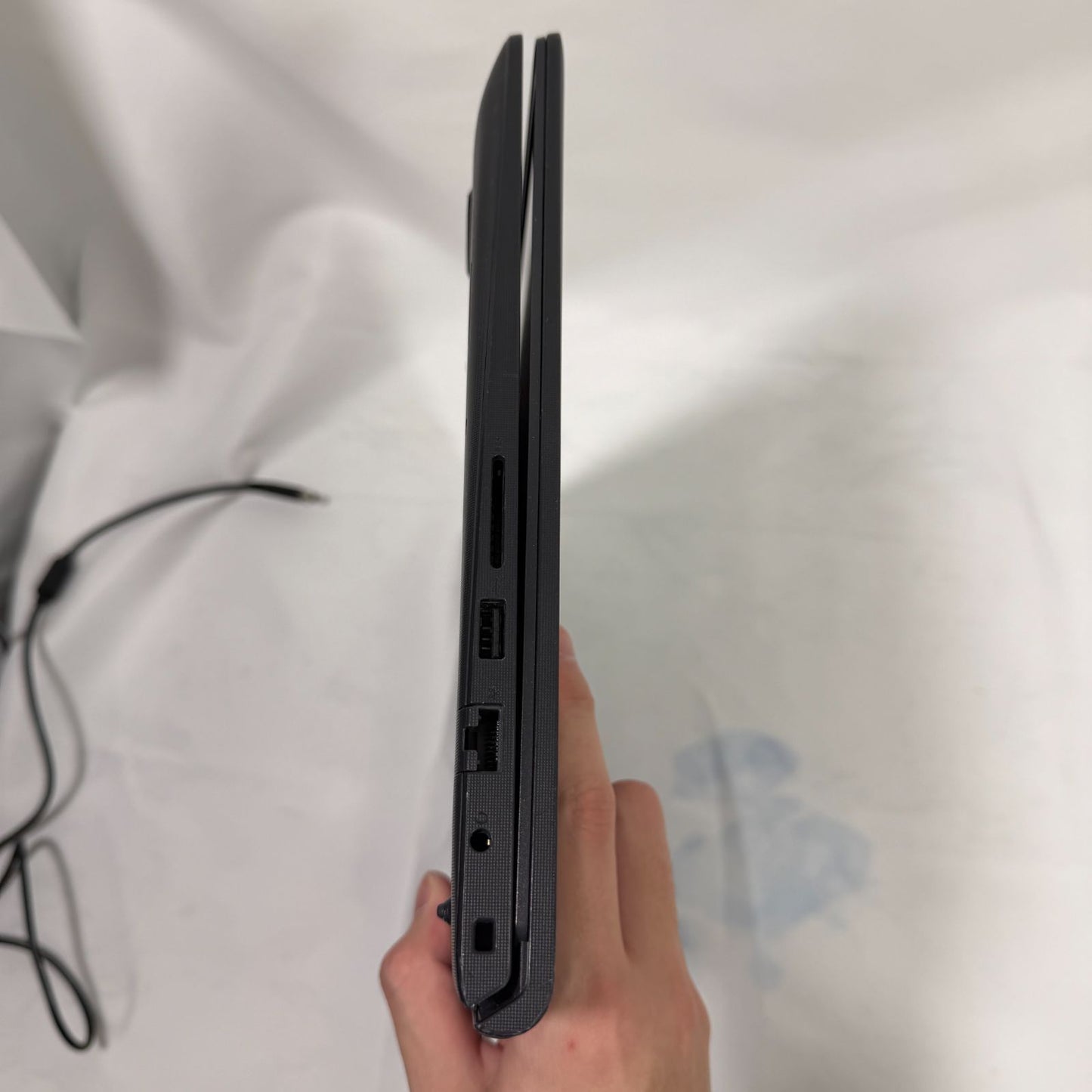 【傷、ACアダプター部分破損あり(充電可能)】【初期不良1週間対応】DELL Vostro 15 3530 / Core i5 1335U / 16GB / 1TB