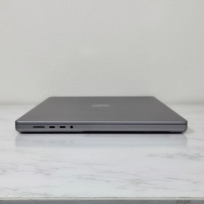 【良品】【1週間保証】Apple MacBook Pro 16 2021 / M1 Max / RAM 32GB / SSD 1TB / GPU32コア / 充放電回数 : 263 ⑦