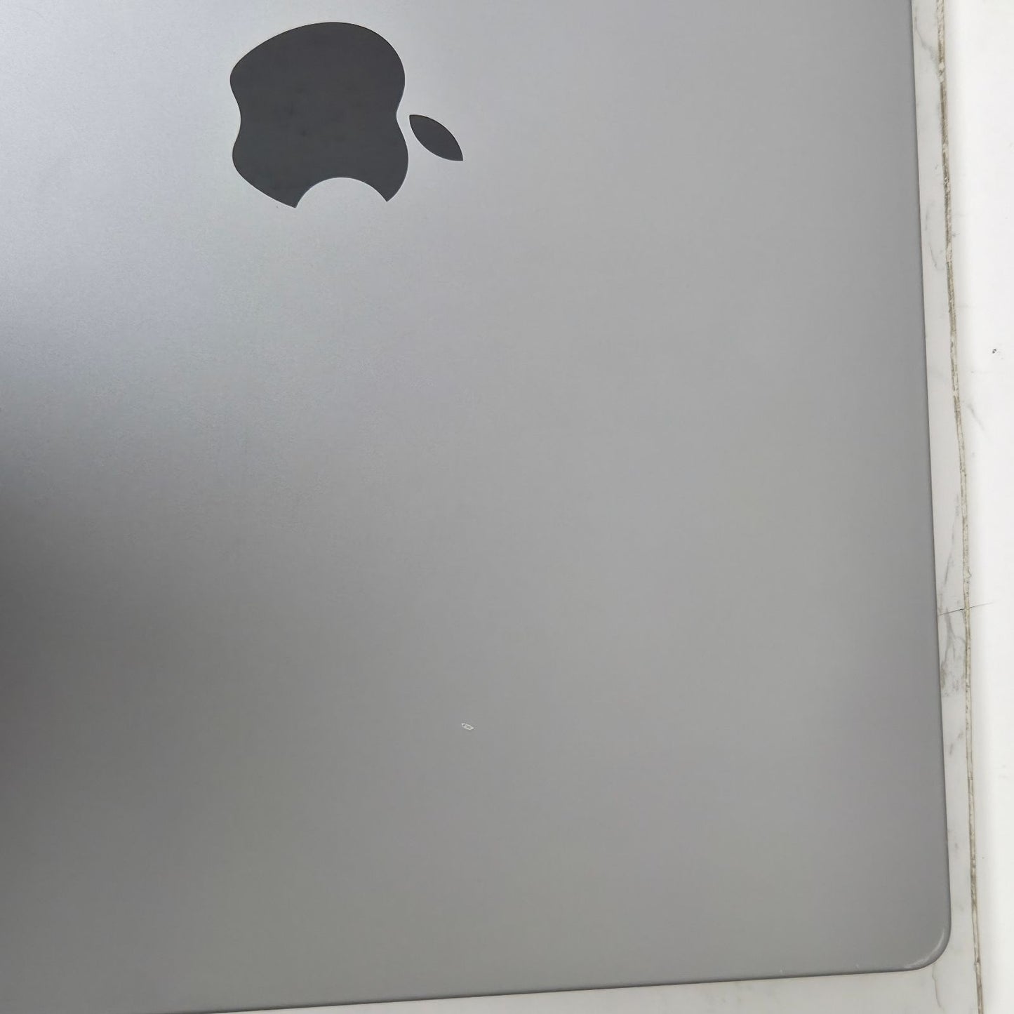 【良品】【1週間保証】Apple MacBook Pro 16 2021 / M1 Max / RAM 32GB / SSD 1TB / GPU32コア / 充放電回数 : 263 ⑦