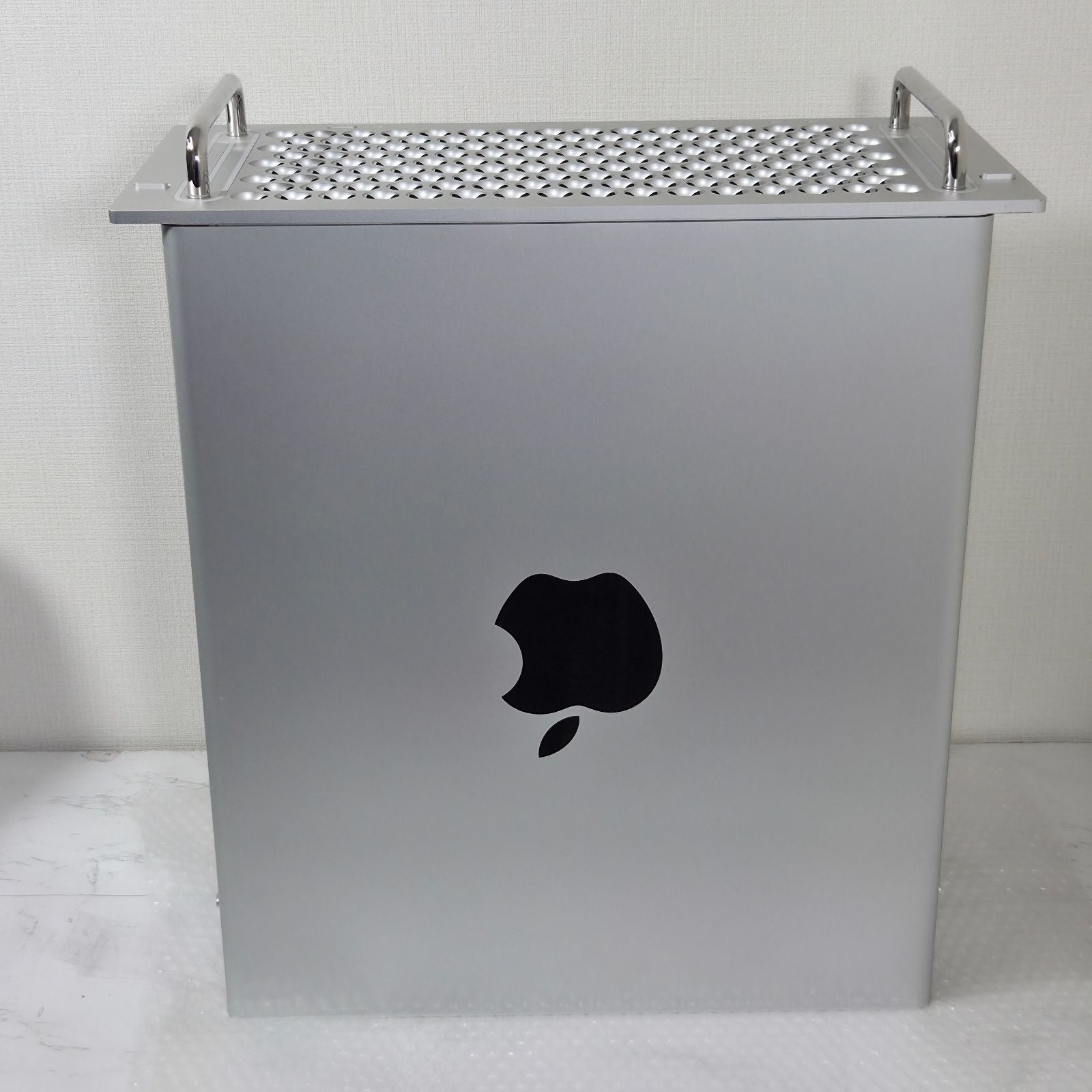 【良品】【1週間保証】Apple Mac Pro Rack 2019 / Xeon W-3235 3.30GHz / Radeon RX580X / 80GB / SSD 2TB