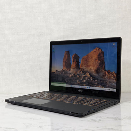 【訳アリ】富士通 FMVA77SB / Core i7-4712HQ / メモリ12GB / SSD256GB / Windows 11 / 高性能ノートPC（FMVA77SB）⑯