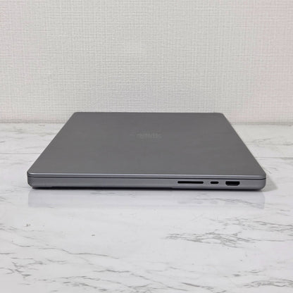 【1週間保証】Apple MacBook Pro 16 2021 / M1 Max / RAM 32GB / SSD 1TB / GPU32コア / 充放電回数 : 212 ⑱