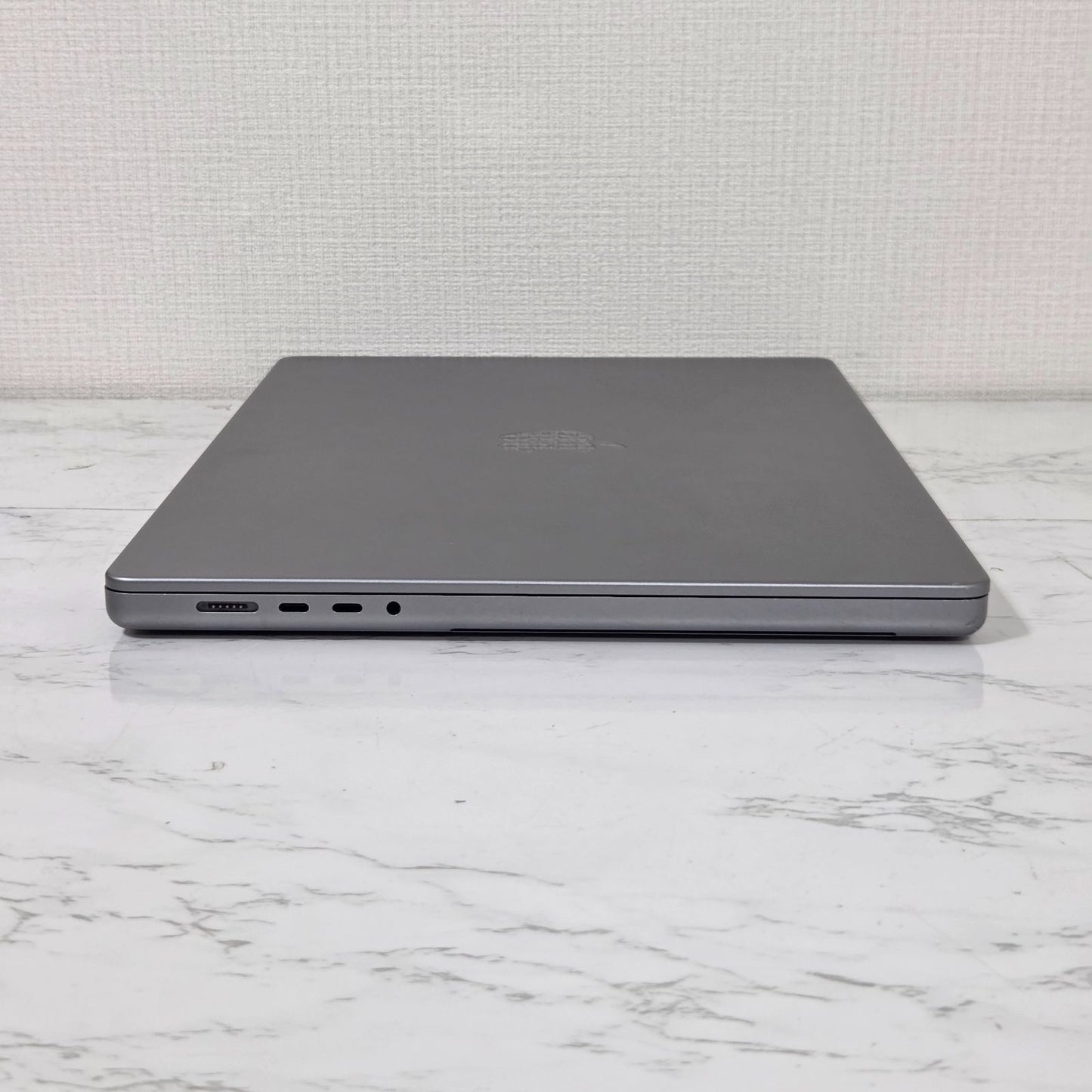 【1週間保証】Apple MacBook Pro 16 2021 / M1 Max / RAM 32GB / SSD 1TB / GPU32コア / 充放電回数 : 212 ⑱