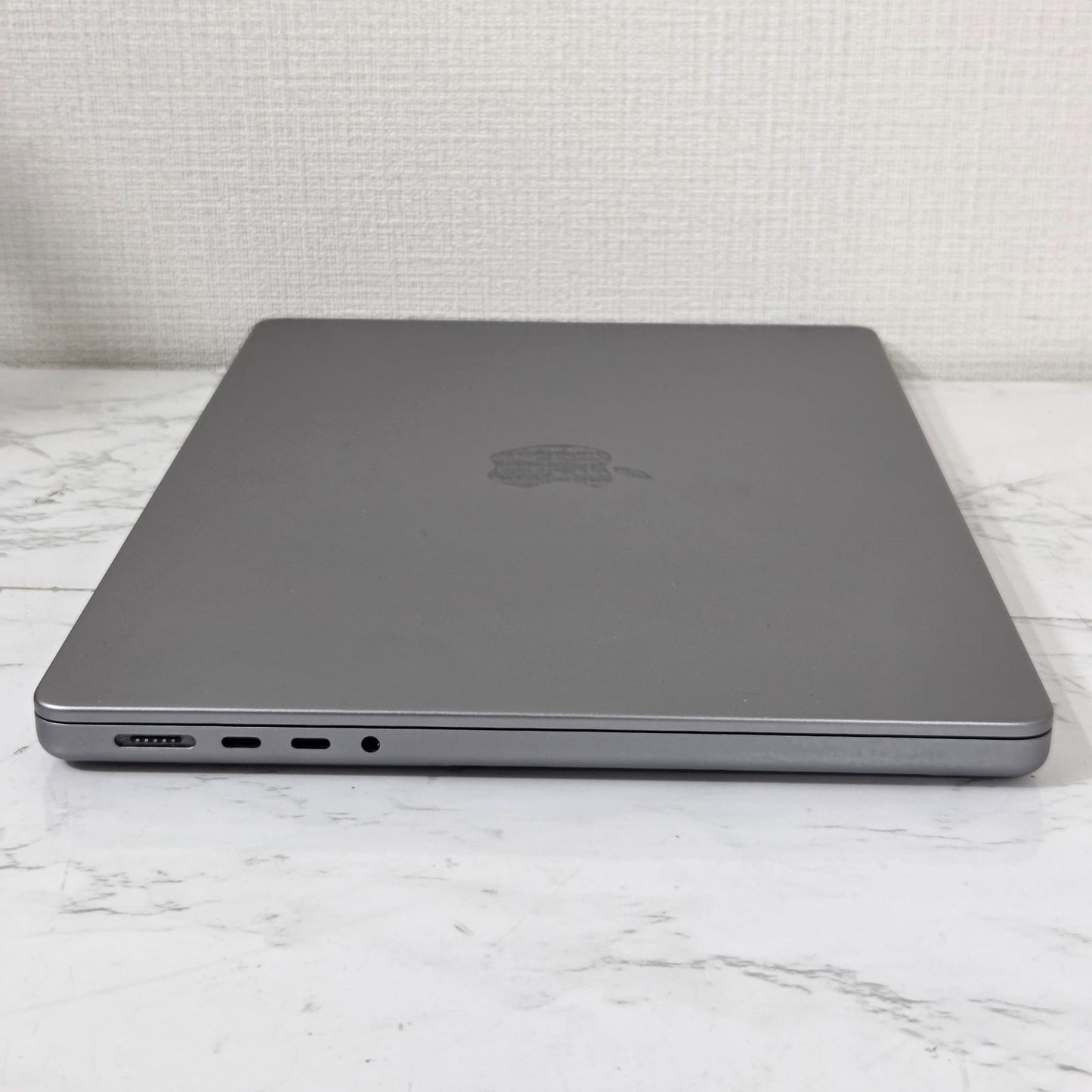 【良品】【１週間保証】MacBook Pro 14インチ 2021 / Apple M1 Max / 32GB / SSD 512GB