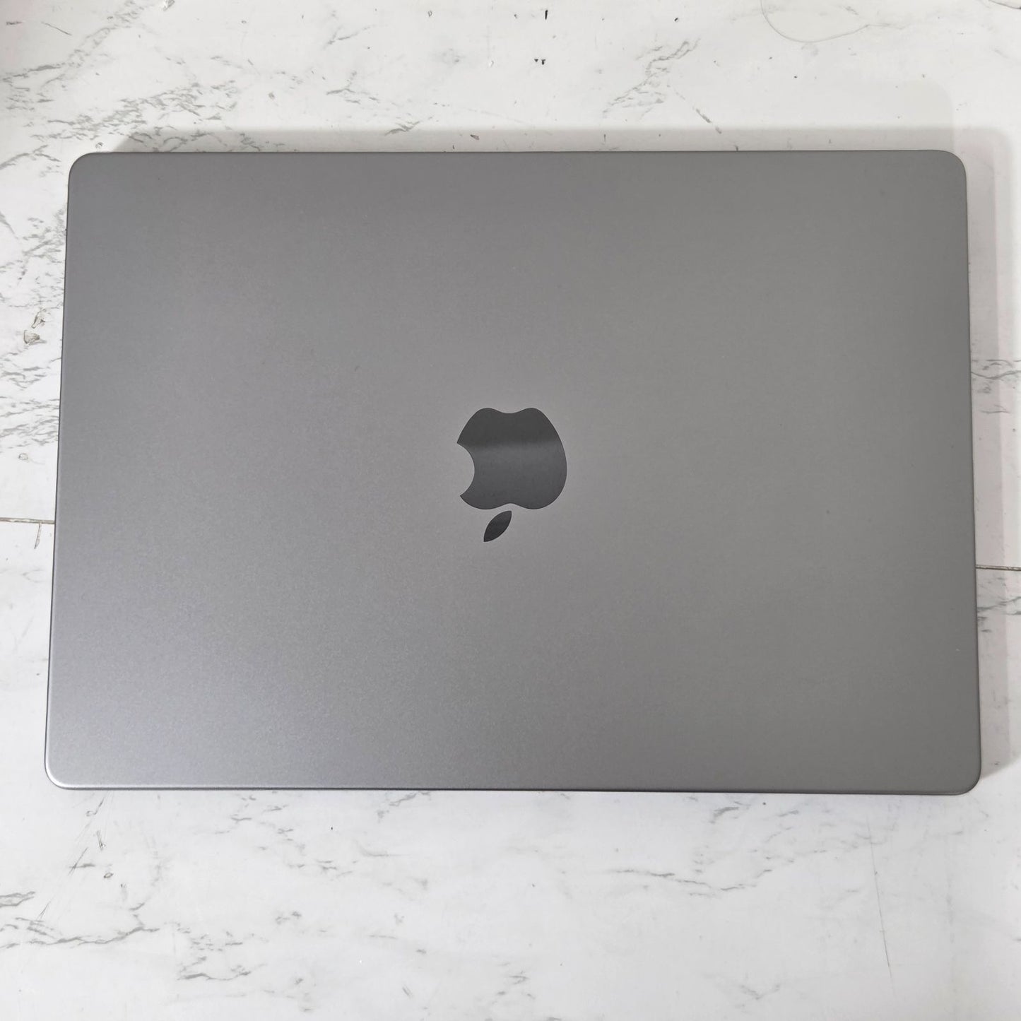 【良品】【１週間保証】MacBook Pro 14インチ 2021 / Apple M1 Max / 32GB / SSD 512GB