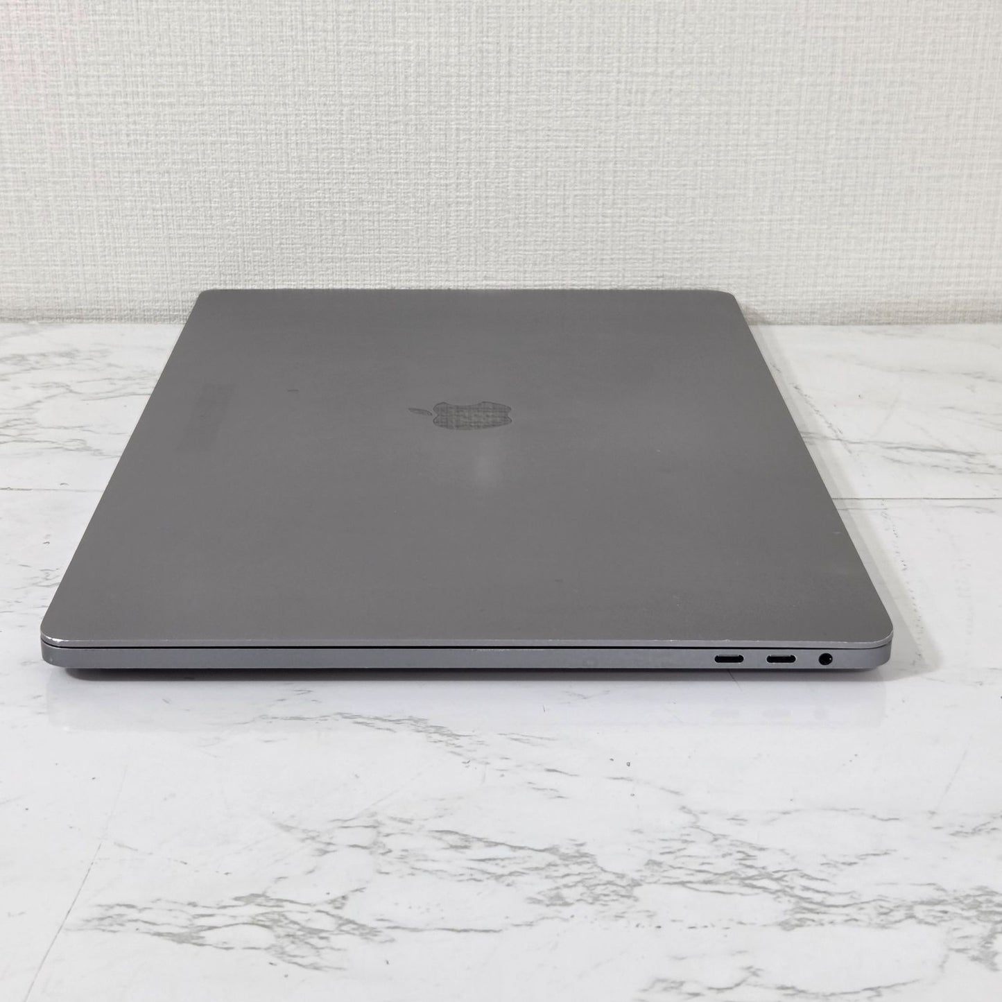 【傷あり】【1週間保証】MacBook Pro 16-inch 2019 / Core i9（2019） / 32GB / 1TB / Radeon Pro 5500M / 充放電回数：809