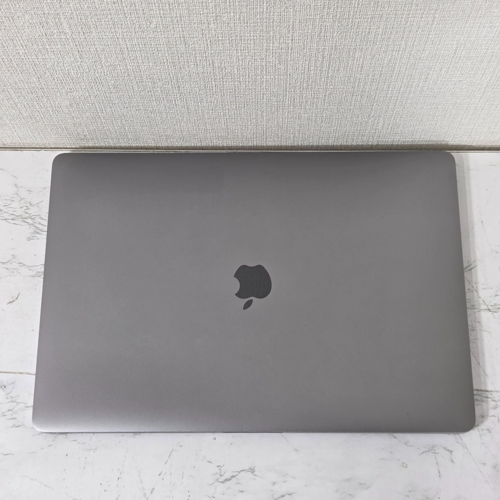 【ジャンク】MacBook Pro 15-inch 2017 / Core i7 / 16GB / SSD512GB / Radeon Pro 560 / 充放電回数：1031