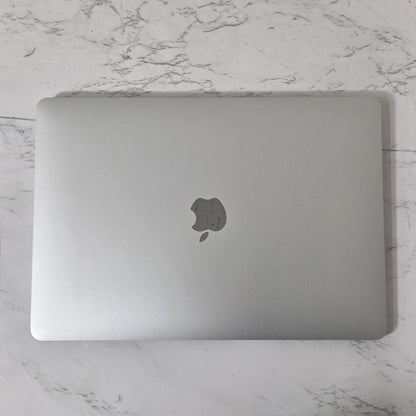 【美品】【1週間保証】MacBook Air 13-inch 2020 / Core i3 / 8GB / SSD256GB / 充放電回数：217