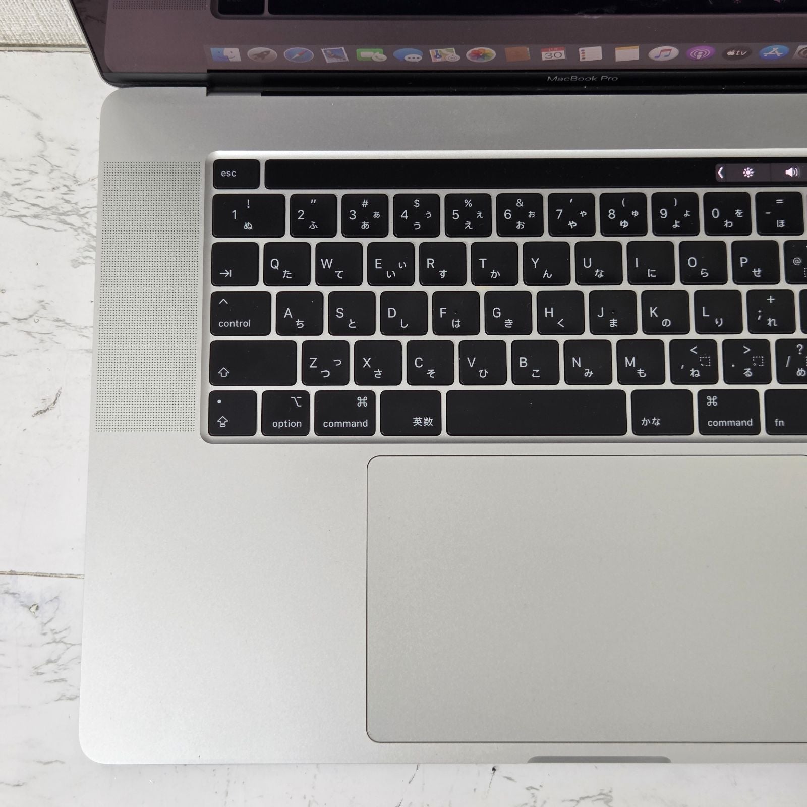 【良品】【1週間保証】MacBook Pro 15-inch 2018 / Core i9 / 32GB / SSD500GB / Radeon Pro 560X / 充放電206回