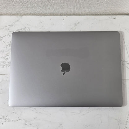 【1週間保証】MacBook Pro 15-inch 2018 / Core i9（2018） / 32GB / SSD1TB / Radeon Pro 560X 4GB / 充放電406回
