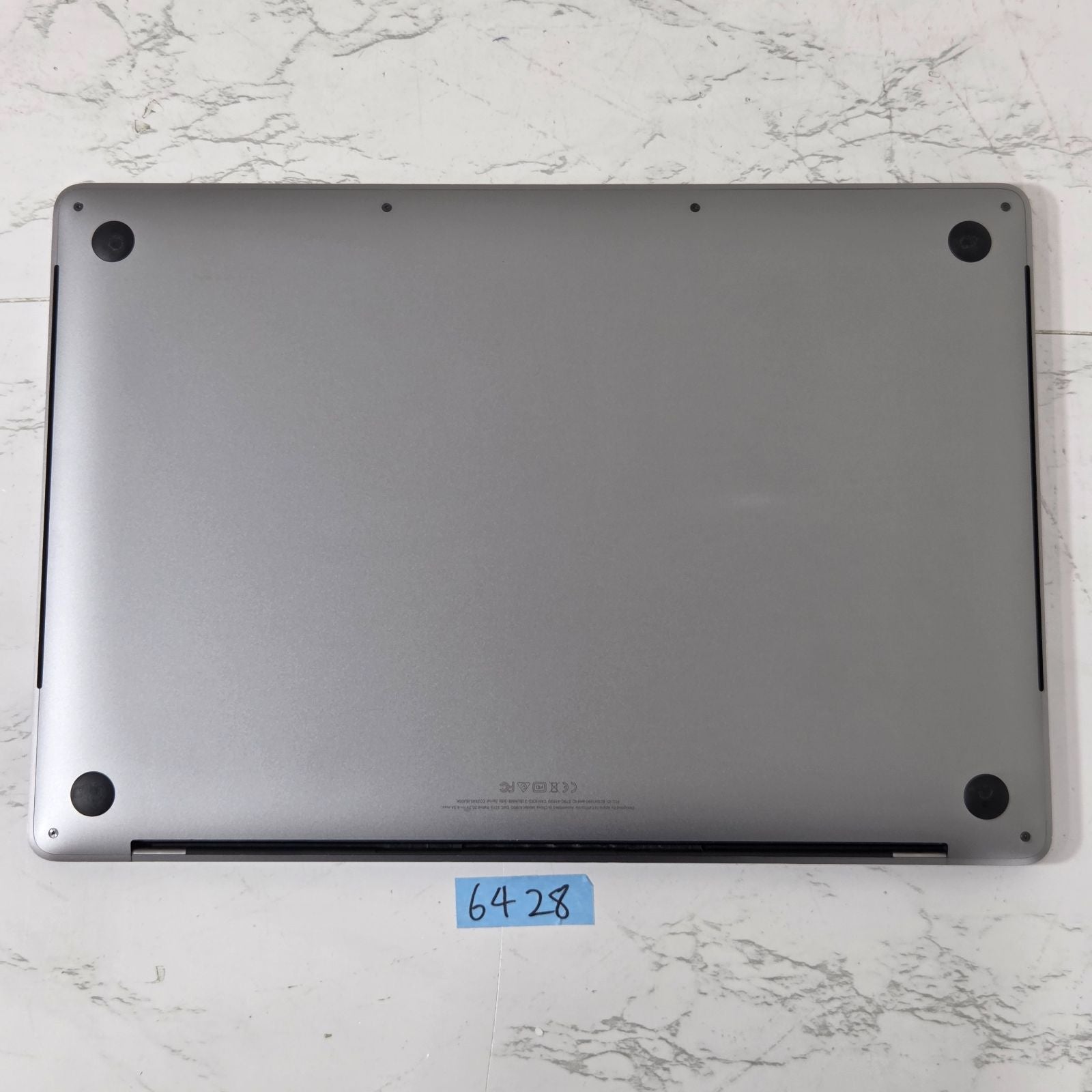 【1週間保証】MacBook Pro 15-inch 2018 / Core i9（2018） / 32GB / SSD1TB / Radeon Pro 560X 4GB / 充放電406回
