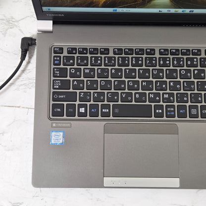 【良品】【1週間保証】TOSHIBA / i7-8550U / 8GB / 256GB / Win11