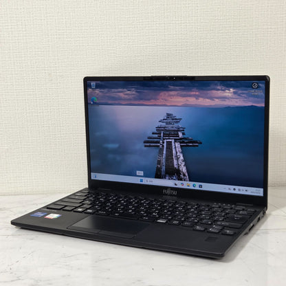 【良品】【1週間保証】Fujitsu / i7-1185G7 / 16GB / 256GB / 13.3インチ / Win11