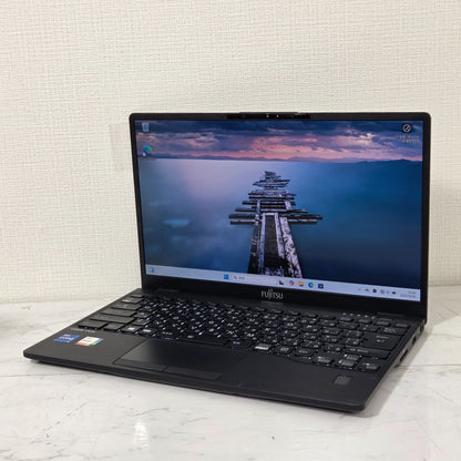 【良品】【1週間保証】Fujitsu / i7-1185G7 / 16GB / 256GB / 13.3インチ / Win11