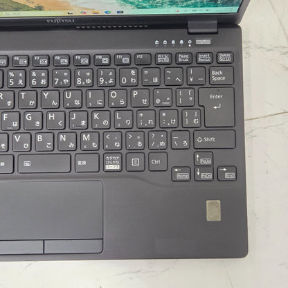 【良品】【1週間保証】Fujitsu / i7-1185G7 / 16GB / 256GB / 13.3インチ / Win11