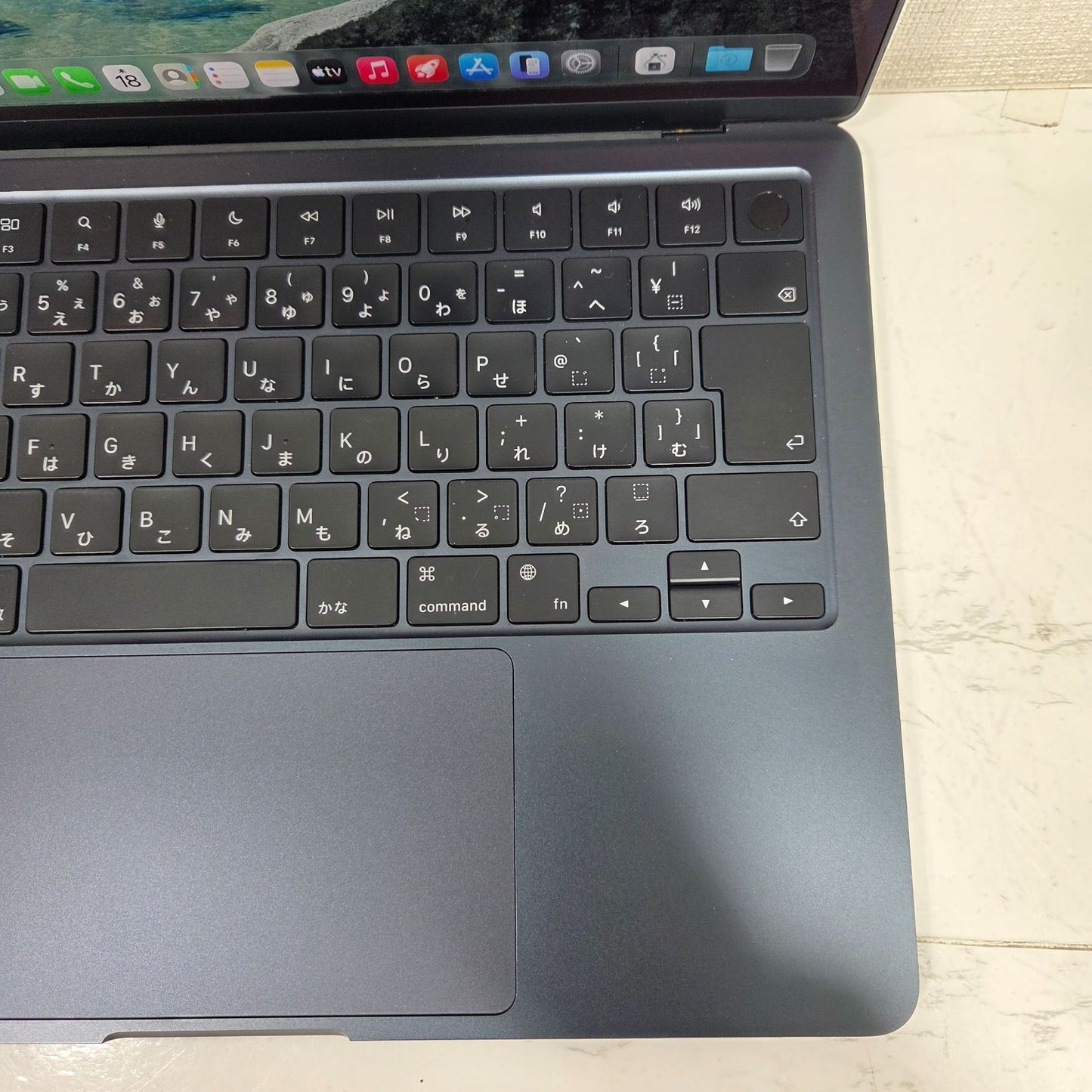 【傷あり】【1週間保証】MacBook Air 14インチ / 2022 / M2 / 16GB / 512GB