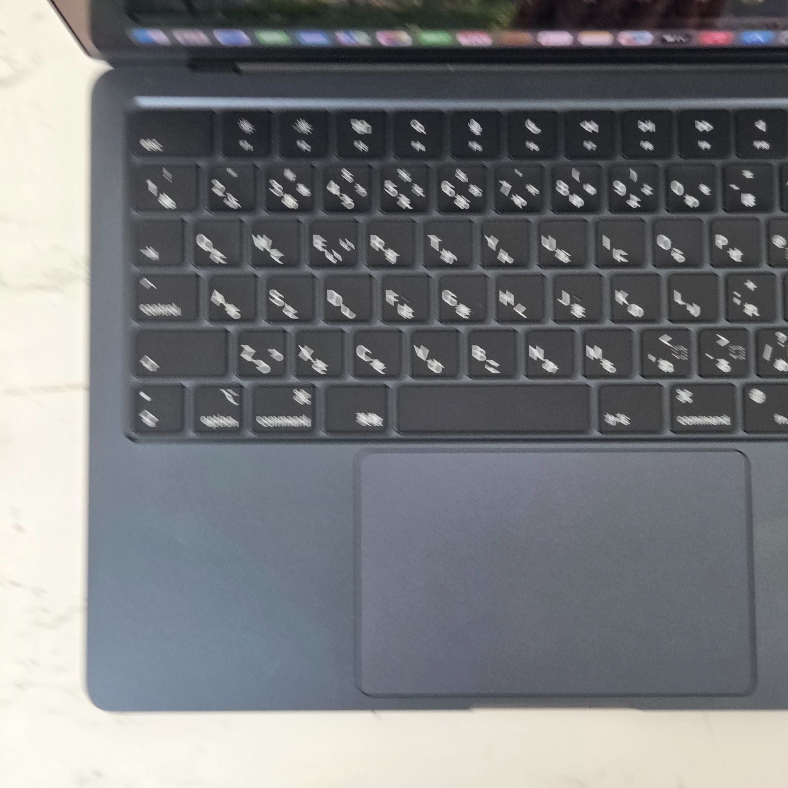 【良品】【1週間保証】MacBook Air 13.6インチ 2022 / Apple M2 / 8GB / SSD256GB / 充放電96回 / 最大容量89%