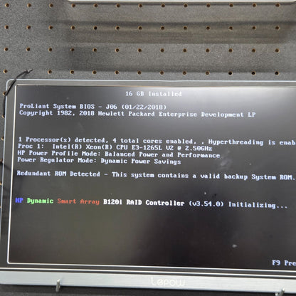 HP ProLiant MicroServer Gen8 / Xeon E3-1265L v2 2.50GHz / メモリ16GB