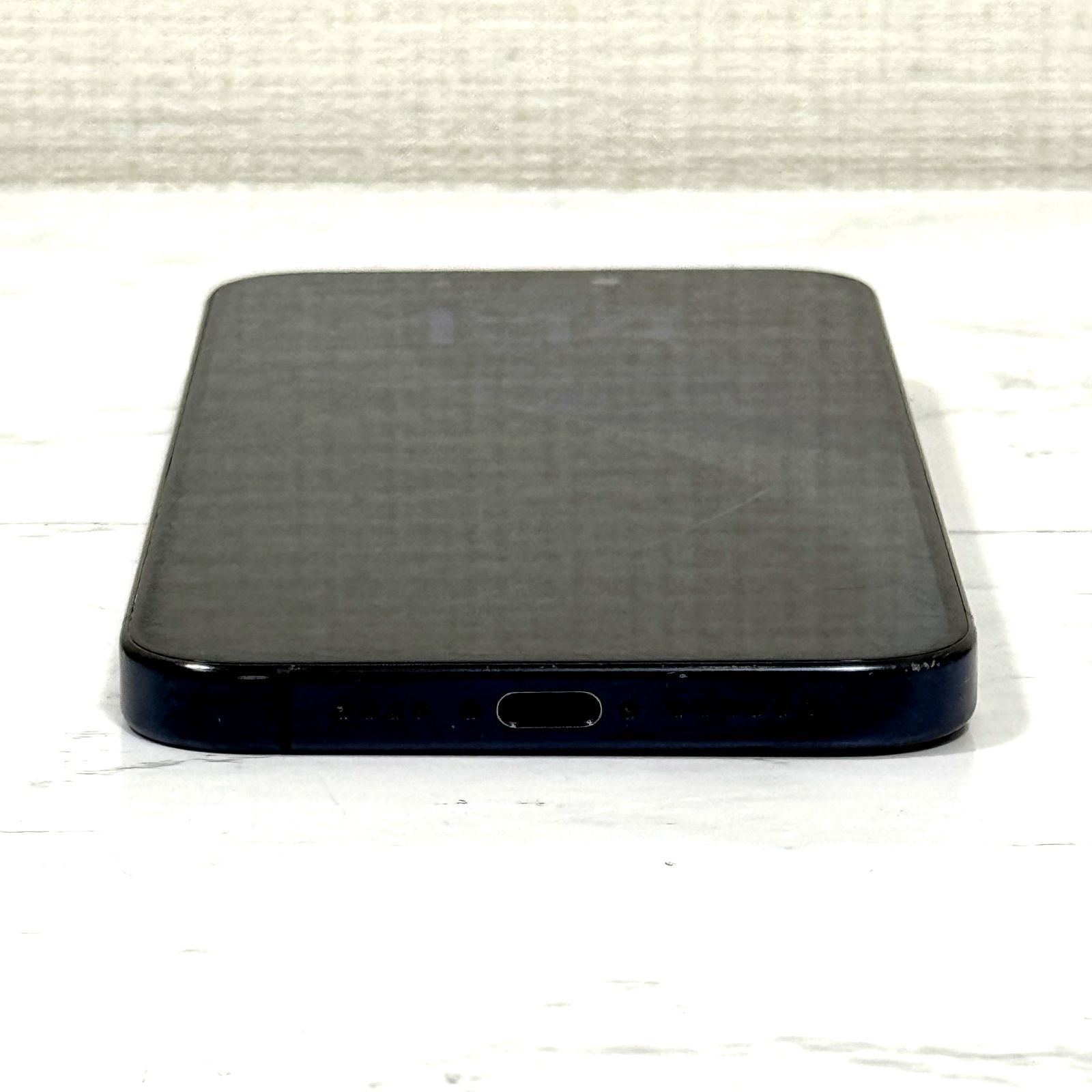 【傷あり】【1週間保証】iPhone 15 Pro Max 512GB SIMフリー（SIMロックなし） 最大容量89% 充放電375回 MU6X3J/A