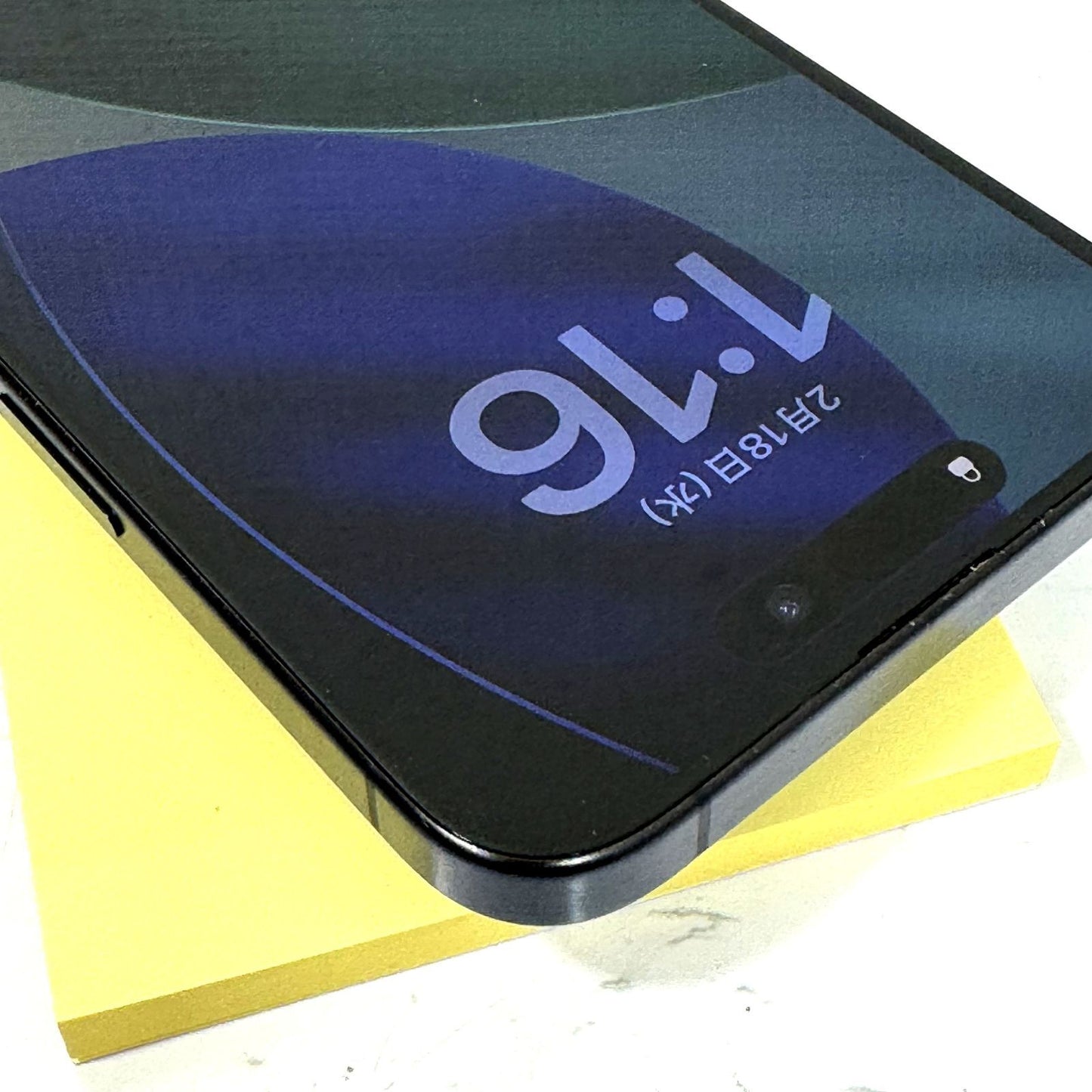 【傷あり】【1週間保証】iPhone 15 Pro Max 512GB SIMフリー（SIMロックなし） 最大容量89% 充放電375回 MU6X3J/A