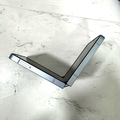 1【良品】【1週間保証】Samsung Galaxy Z Flip6 256GB ブルー SCG29