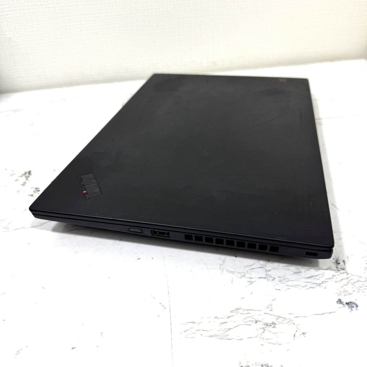 【美品】【1週間保証】Lenovo X1 Carbon 2019 / Core i5 8365U / 8GB 000765