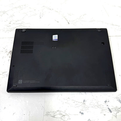 【美品】【1週間保証】Lenovo X1 Carbon 2019 / Core i5 8365U / 8GB 000763