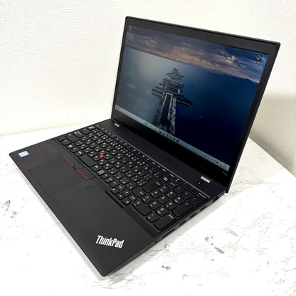 【良品】【1週間保証】Lenovo / Core i7 8550U / 8GB / 128GB / P500