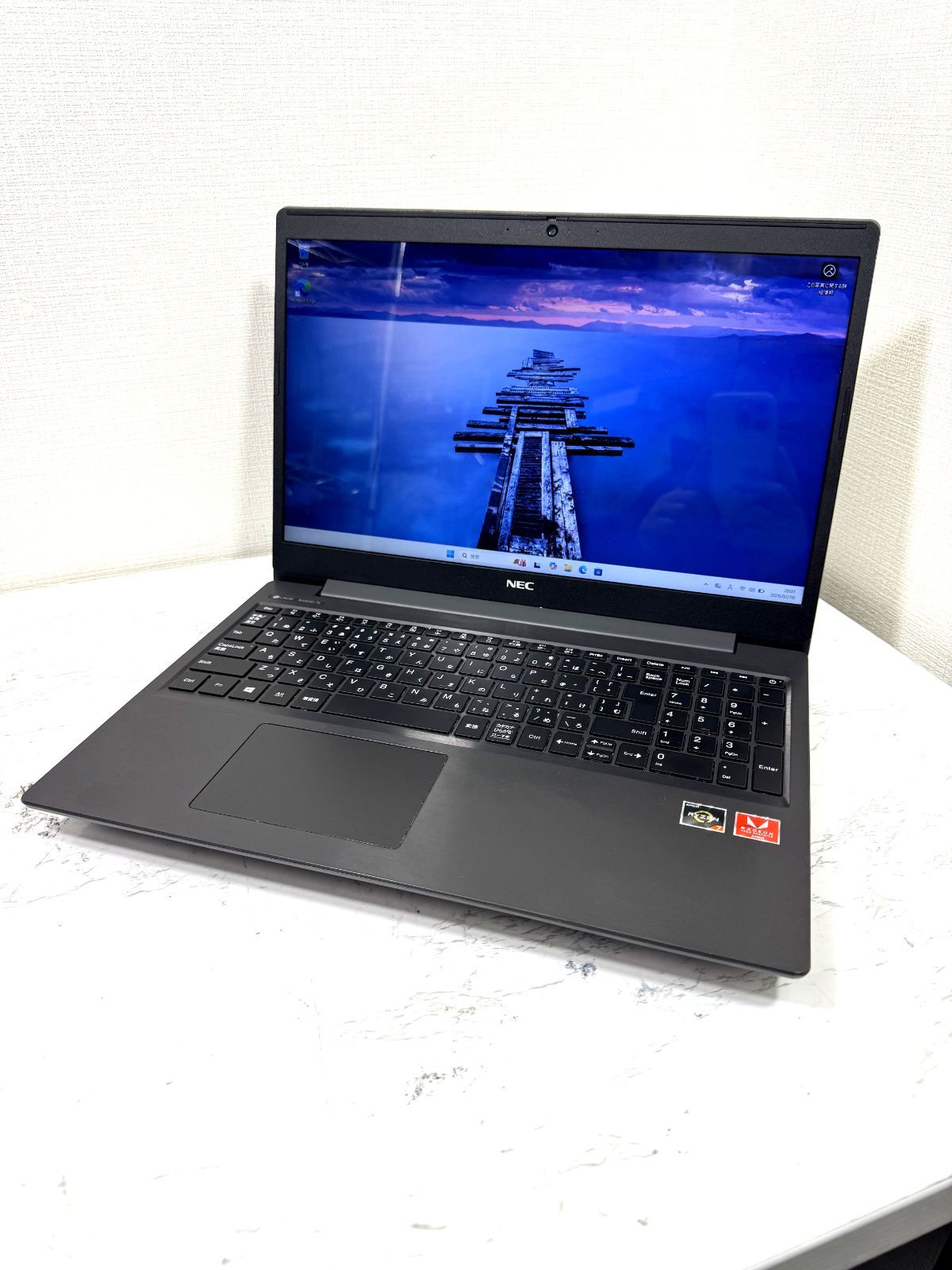 【良品】【1週間保証】NEC Lavie NS600/N Ryzen 7 3700U / 4GB / 256GB
