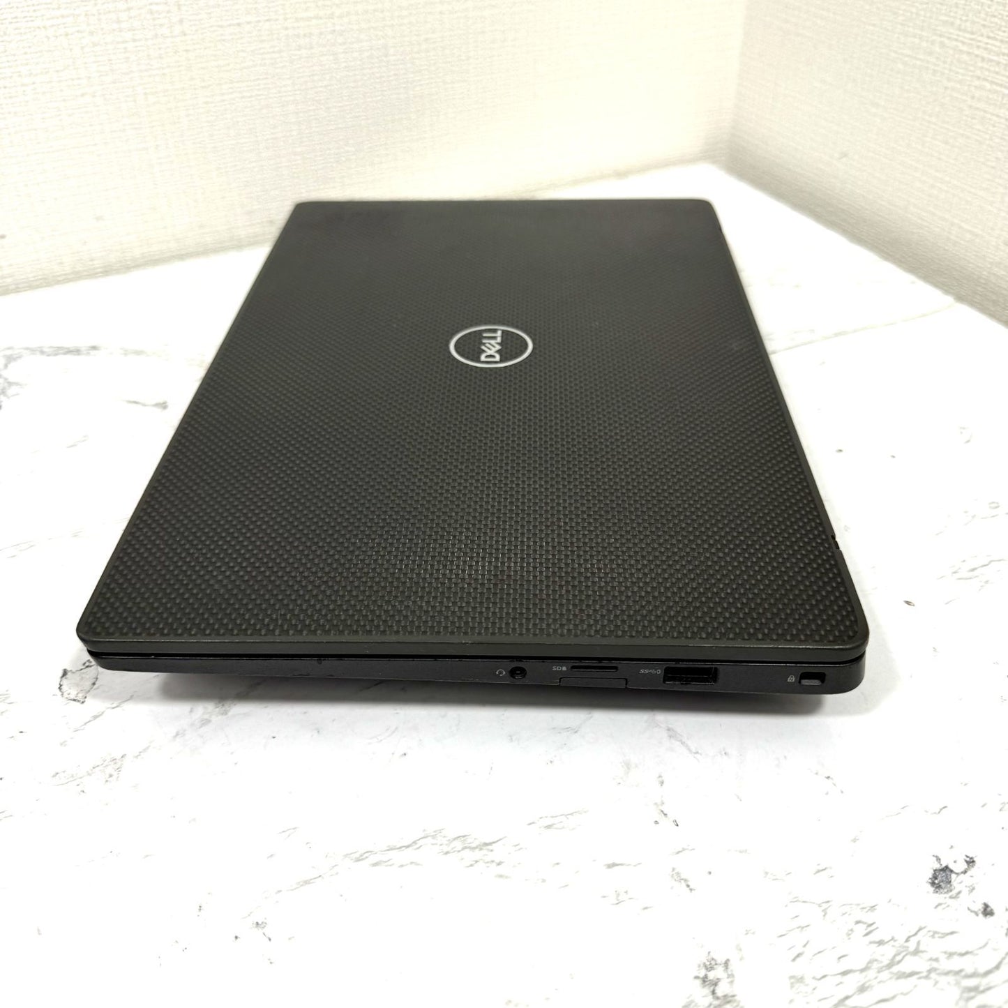 【シール跡あり】【1週間保証】DELL Latitude 7300 / Core i5 8265U / 8GB 177648
