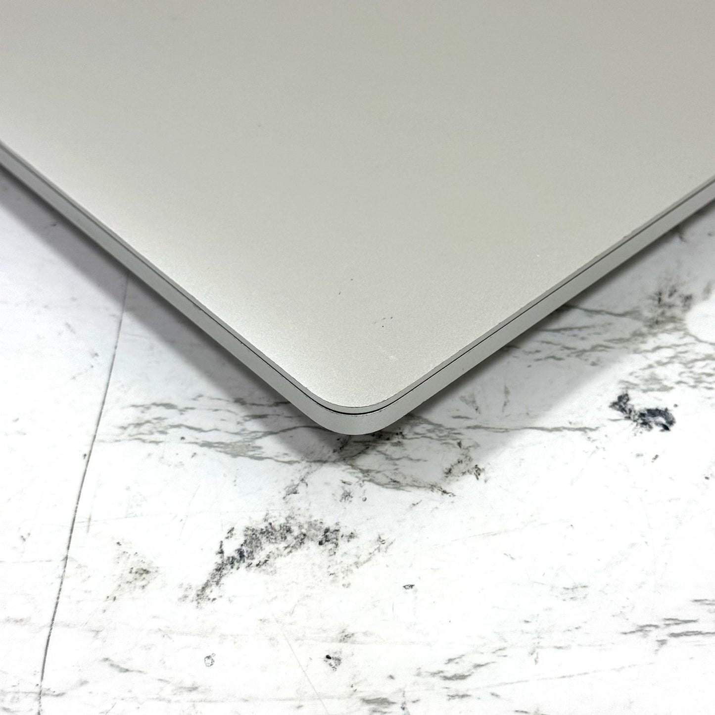【1週間保証】MacBook Pro 13インチ / Core i7（2017） / 8GB / 256GB   / 充放電532回