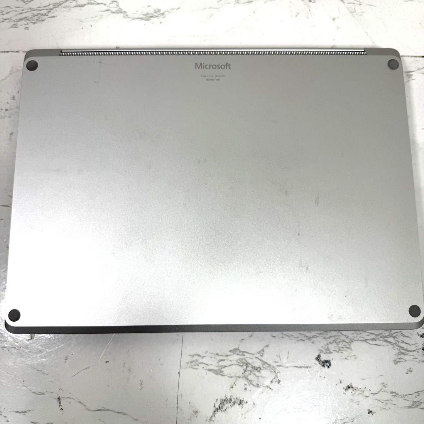 【良品】【1週間保証】Surface Laptop 4 / Core i5 1145G7 / 8GB / 256GB 001212