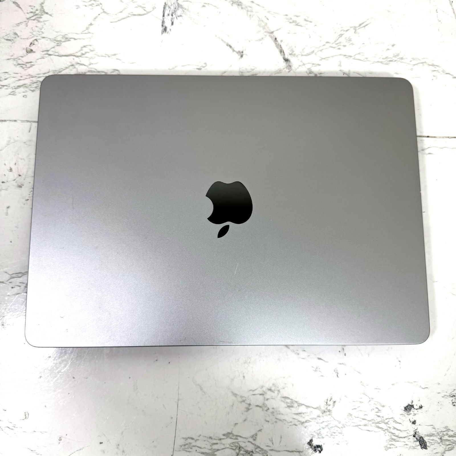 【良品】【1週間保証】MacBook Air 13型 / 2022 / M2 / 16GB / 512GB 190103