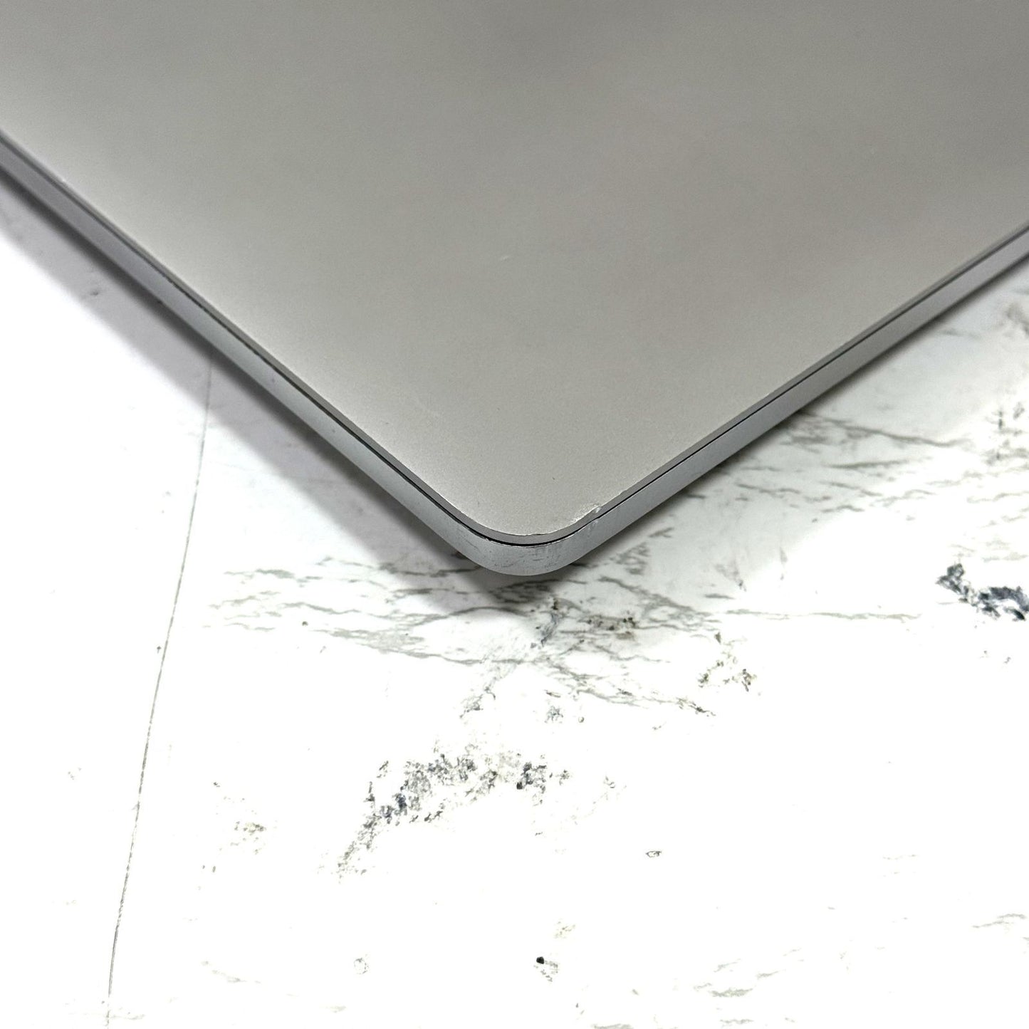 【良品】【1週間保証】MacBook Pro 13インチ 2019 / Core i7（2019） / 16GB / 512GB / 充放電回数793回 009073