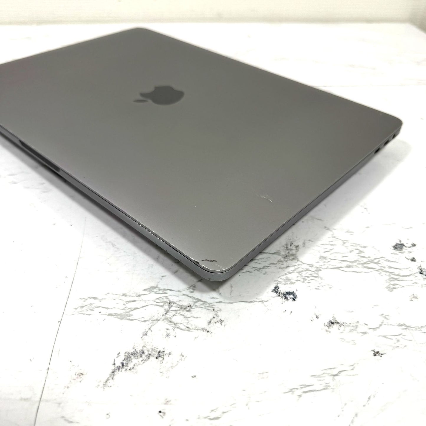 【キー欠損】【1週間保証】MacBook Pro 13インチ 2020 / Core i7（2020） / 32GB / 1TB / 充放電回数498回 191916