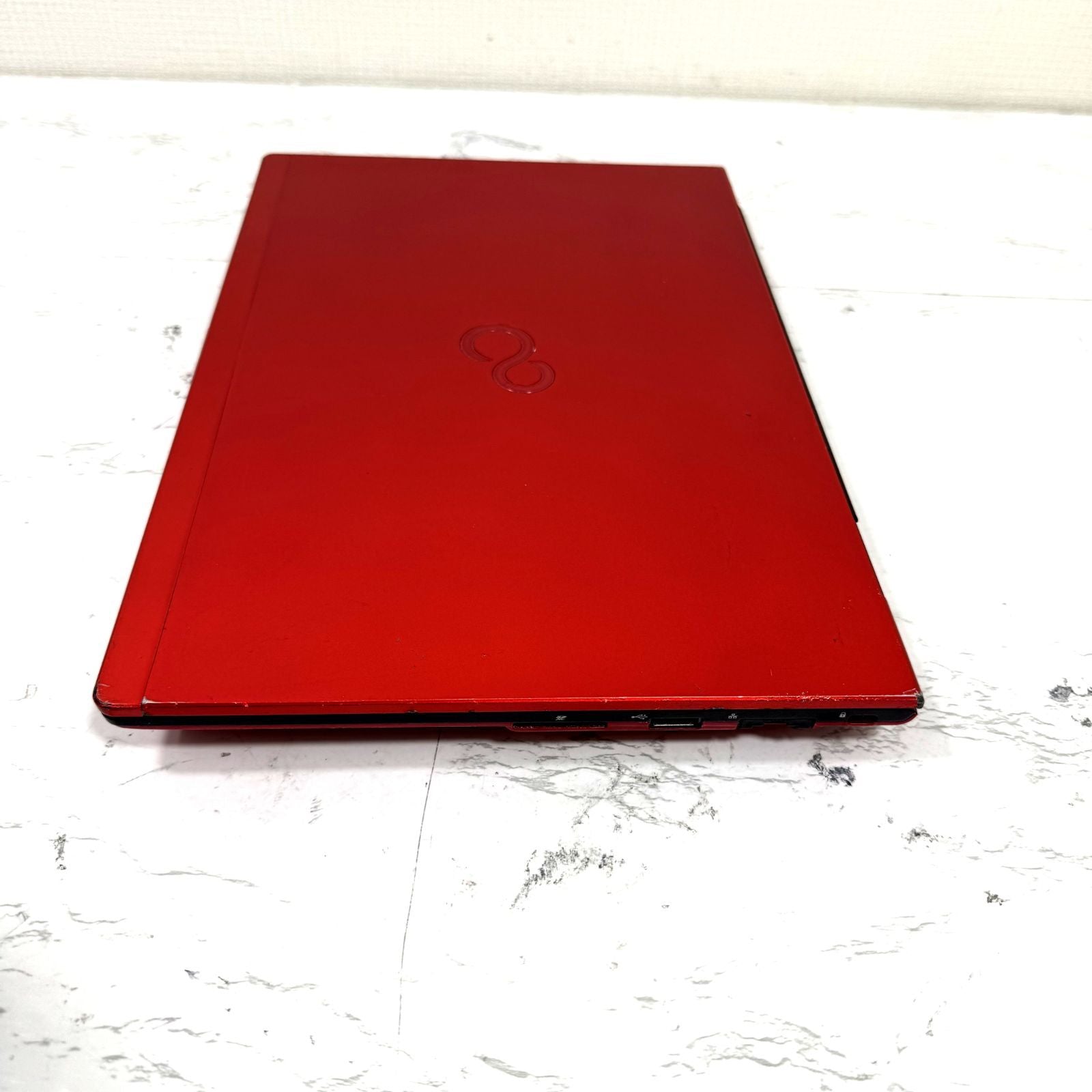 【傷あり】【1週間保証】FMVU75B3R / Core i5-8250U / 4GB / 128GB