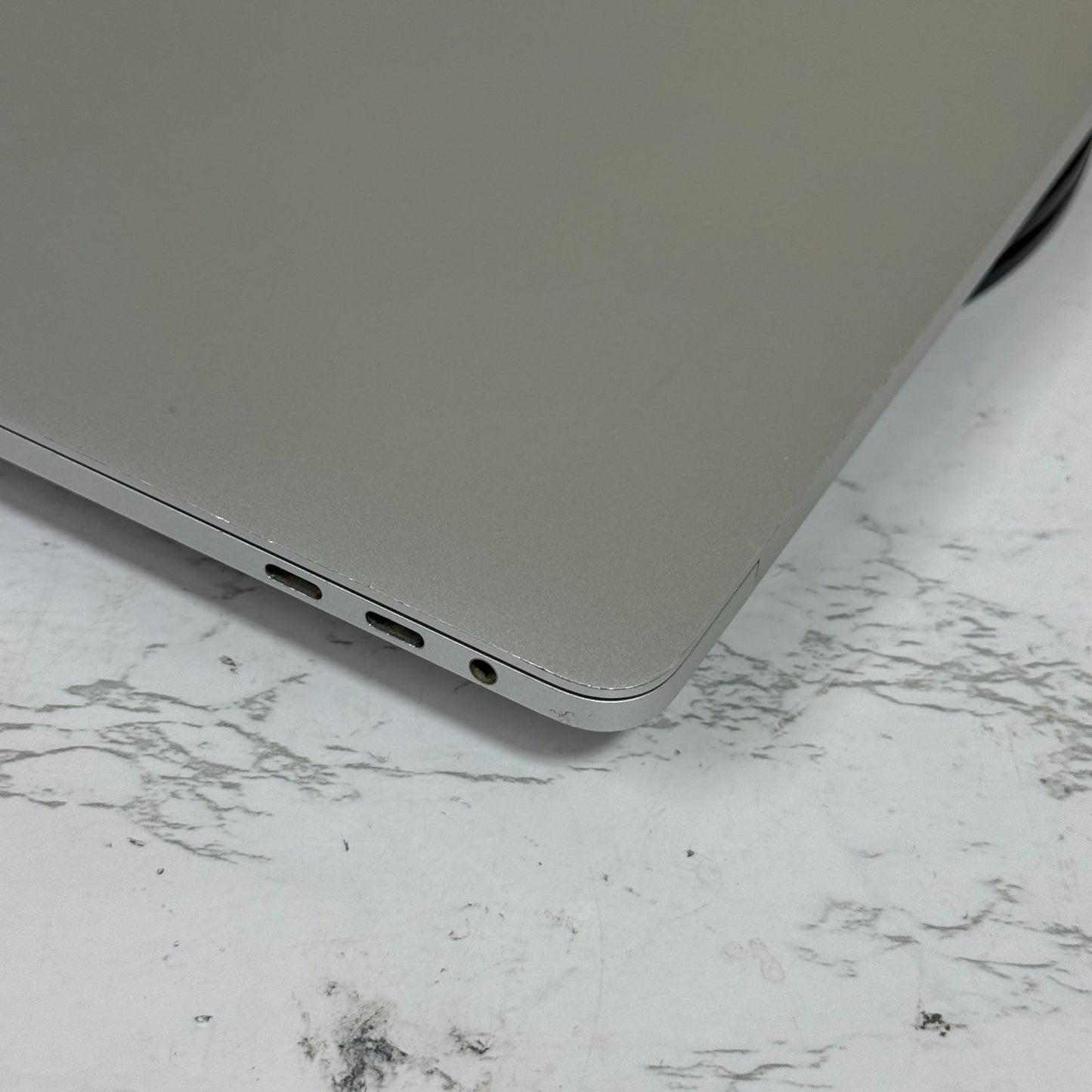 【良品】【1週間保証】MacBook Pro 13インチ / 2018 / Core i7 8559U / 16GB / 512GB 002615