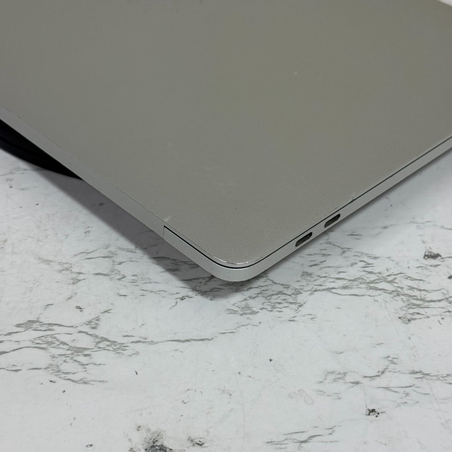 【良品】【1週間保証】MacBook Pro 13インチ / 2018 / Core i7 8559U / 16GB / 512GB 002615