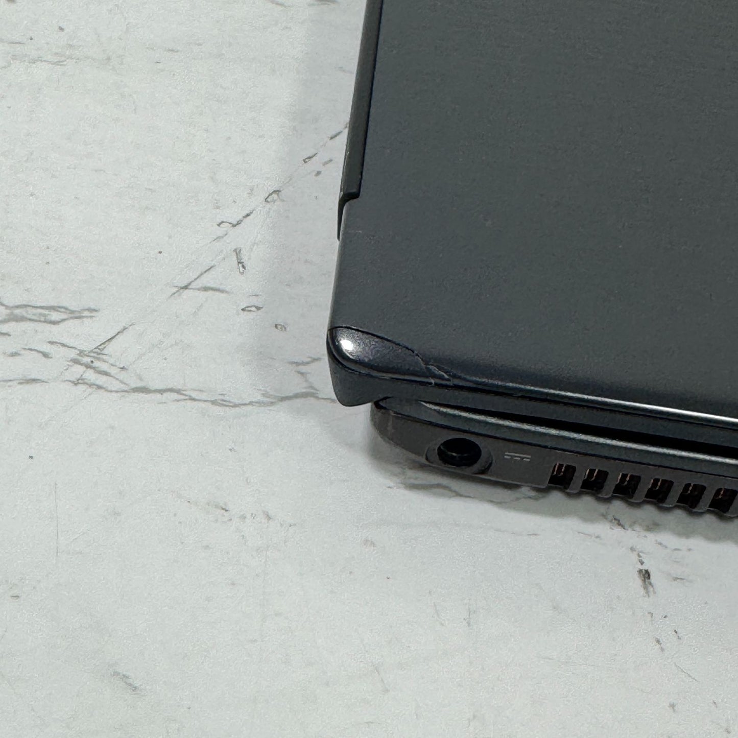 【傷あり】【1週間保証】Fujitsu FMV LIFEBOOK AH77/D3 / Core i7 9750H / 8GB / 1TB + 1TB 184709