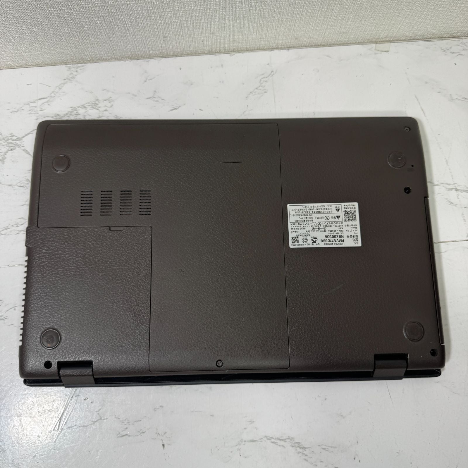 【傷あり】【1週間保証】Fujitsu FMV LIFEBOOK AH77/D3 / Core i7 9750H / 8GB / 1TB + 1TB 184709