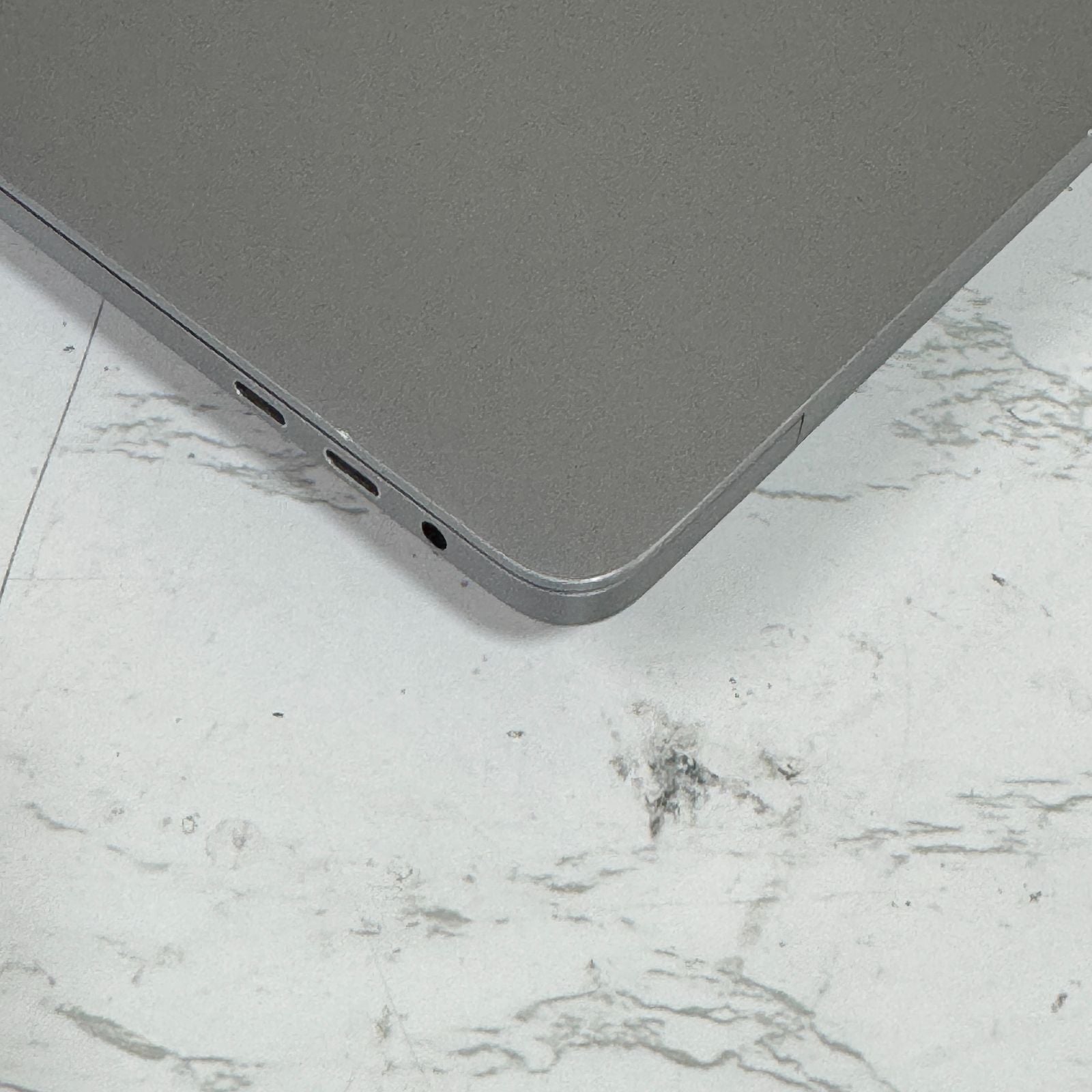 【良品】【1週間保証】MacBook Pro 16インチ 2019 / Core i7 / 32GB / 512GB