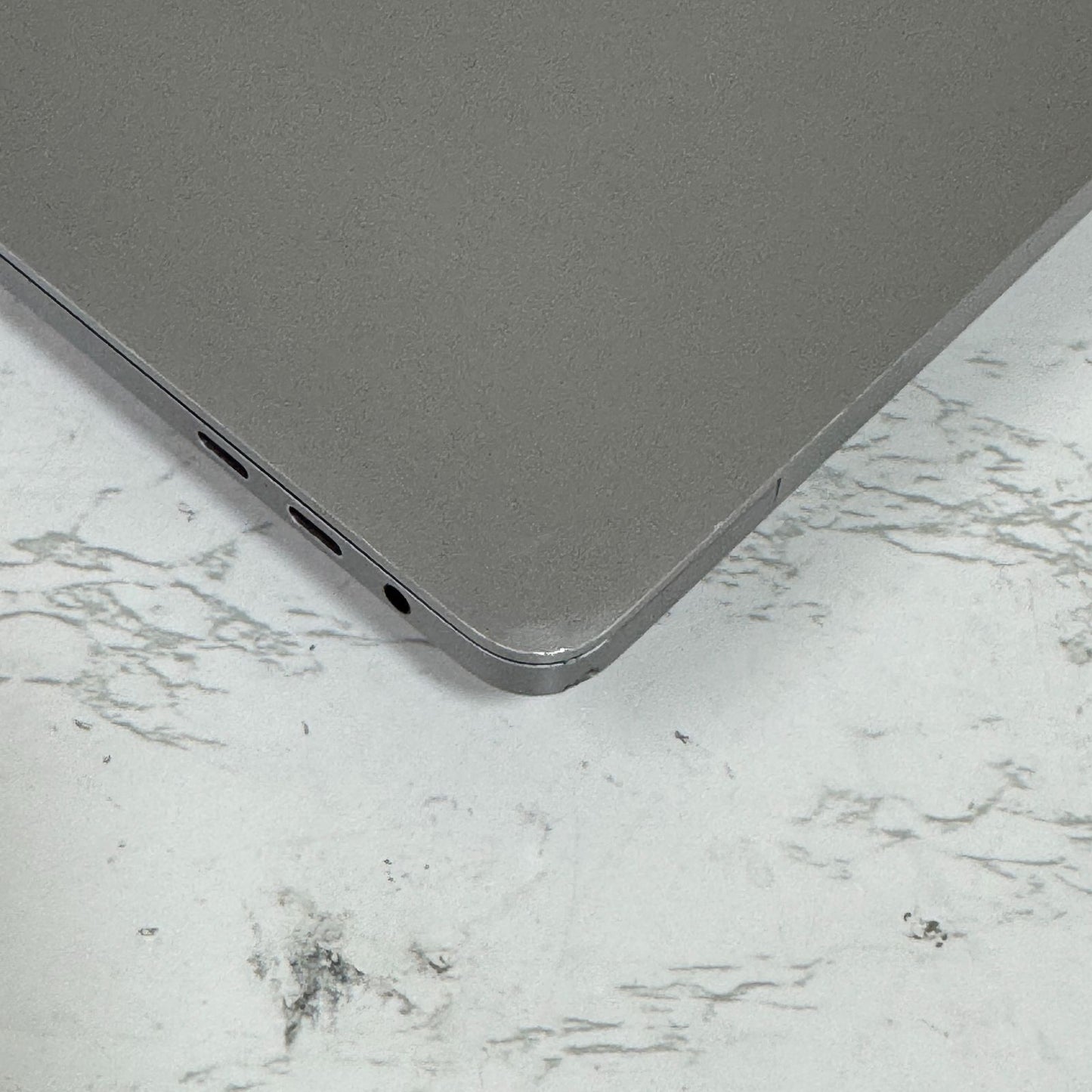【傷あり】【1週間保証】MacBook Pro 16インチ / 2019 / Core i7 9750H / 32GB / 512GB 191892