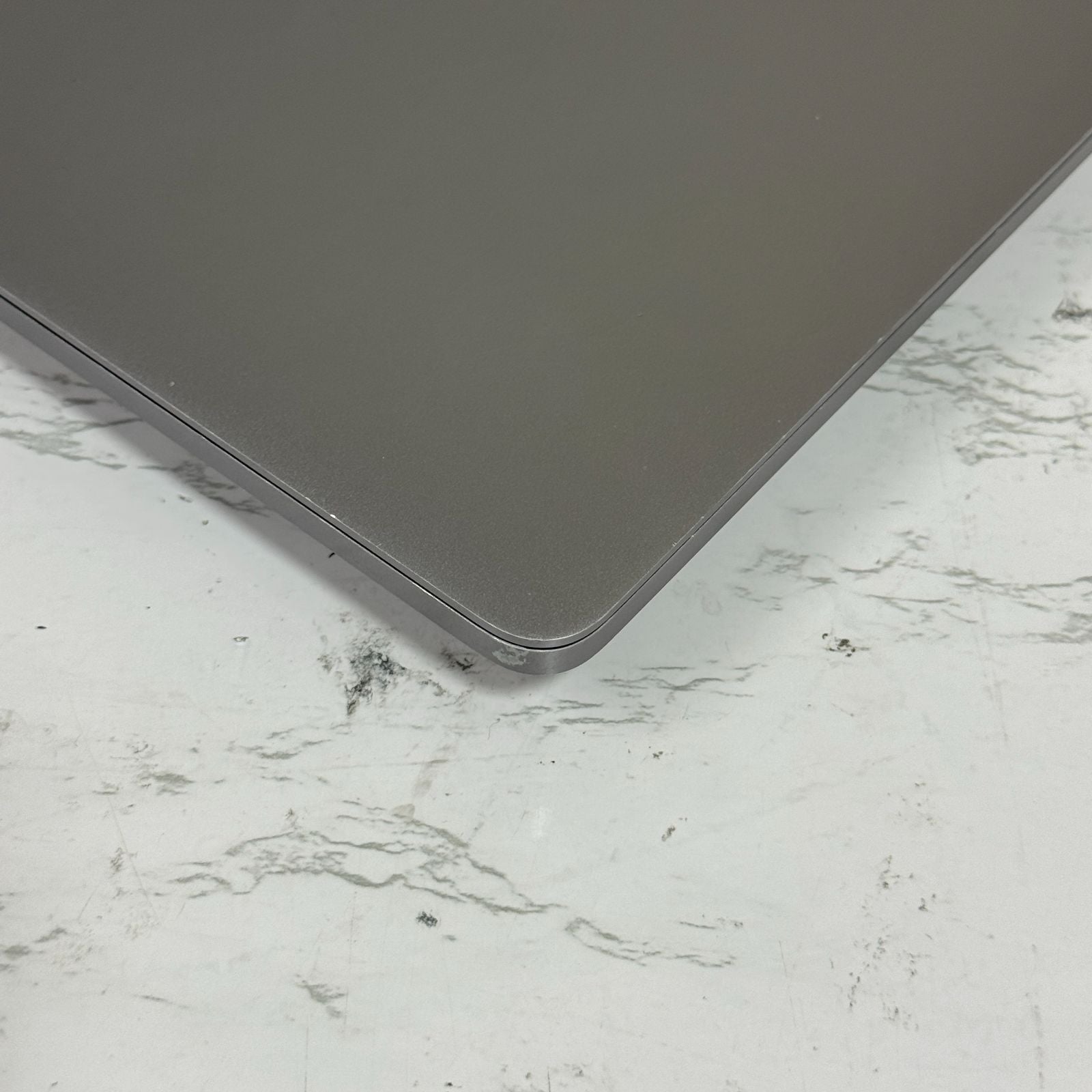 【良品】【1週間保証】MacBook Pro 15インチ 2018 / Core i7 / 16GB / 512GB