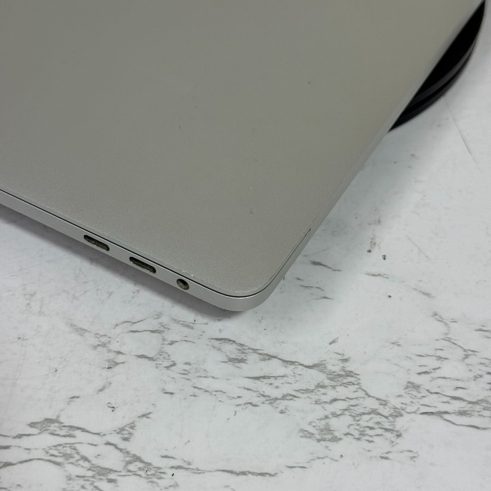 【傷あり】【1週間保証】MacBook Pro 13インチ / 2018 / Core i5 8259U / 8GB / 256GB 009083