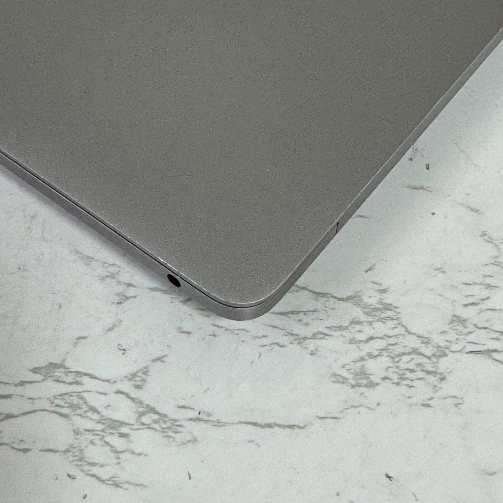 【傷あり】【1週間保証】MacBook Pro 13インチ / 2019 / Core i5 8257U / 16GB / 512GB 002590
